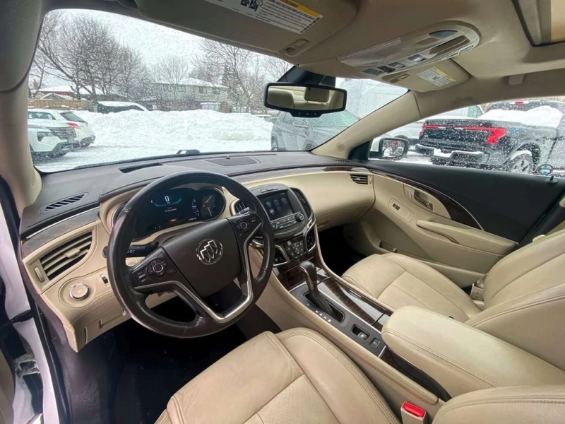 Buick Lacrosse * Premium * CARFAX * ЦЕНА ДО БГ, снимка 11 - Автомобили и джипове - 53214067