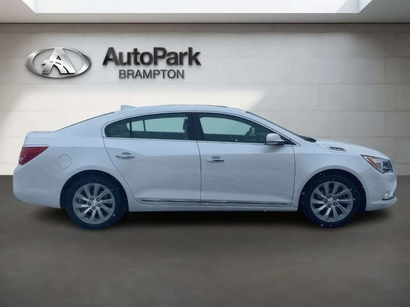 Buick Lacrosse * Premium * CARFAX * ЦЕНА ДО БГ, снимка 4 - Автомобили и джипове - 53214067