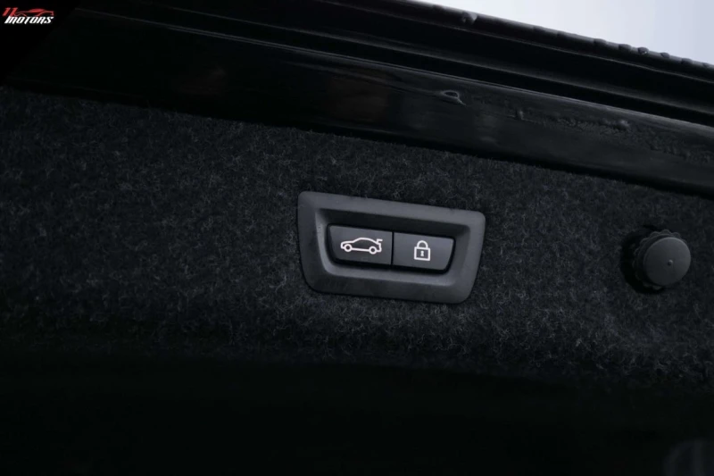 BMW 530 * xDrive * CARFAX * ЦЕНА ДО БГ, снимка 17 - Автомобили и джипове - 53468677