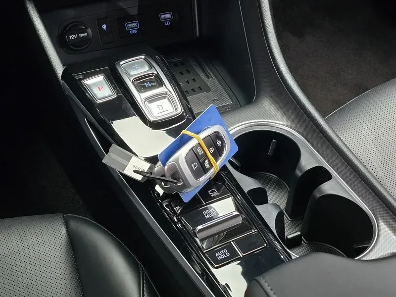 Hyundai Sonata  2.0 PREMIUM, снимка 9 - Автомобили и джипове - 55087583