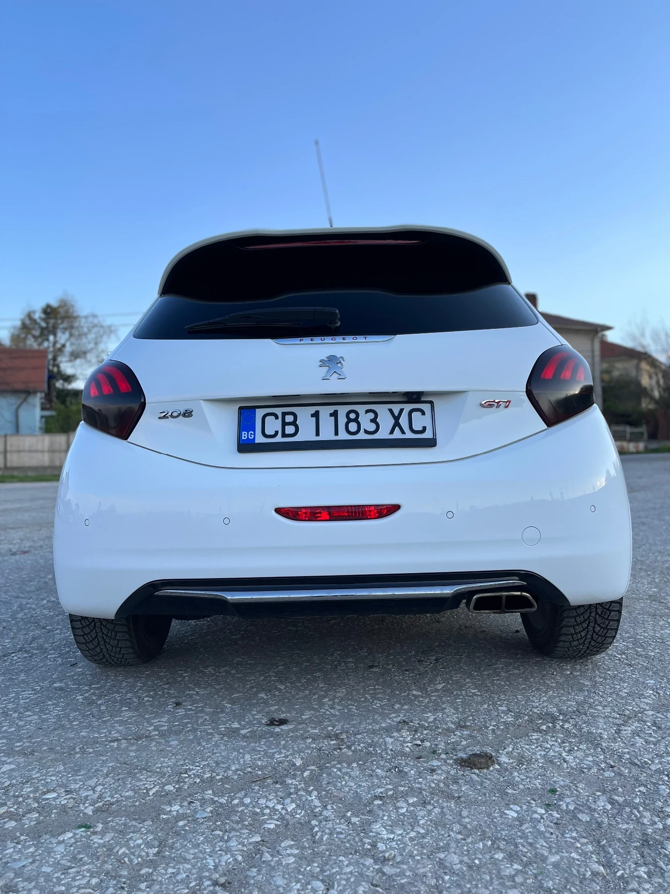 Peugeot 208 GTI - изображение 3