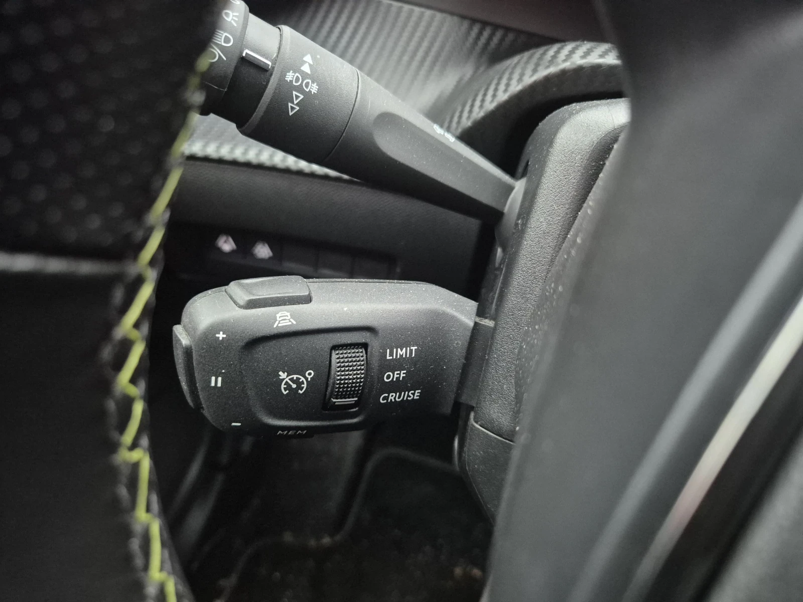 Peugeot 2008 GT line 52kw/h - изображение 6