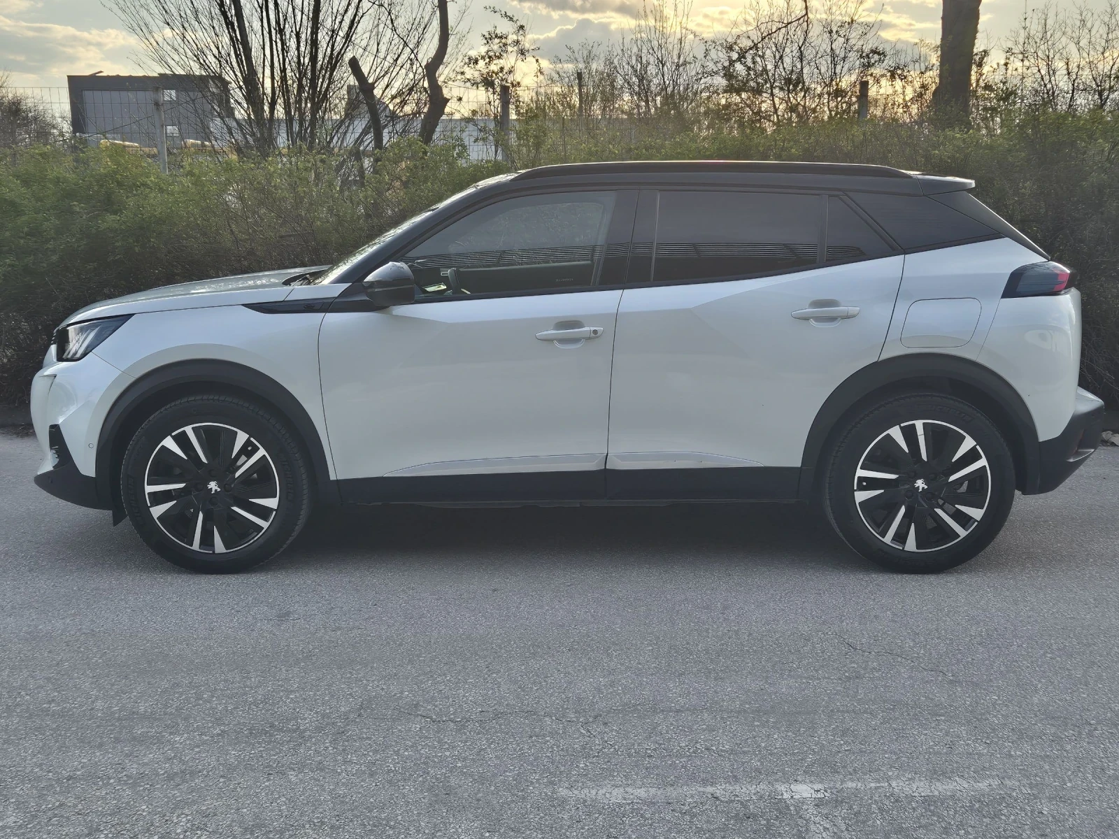 Peugeot 2008 GT line 52kw/h - изображение 5