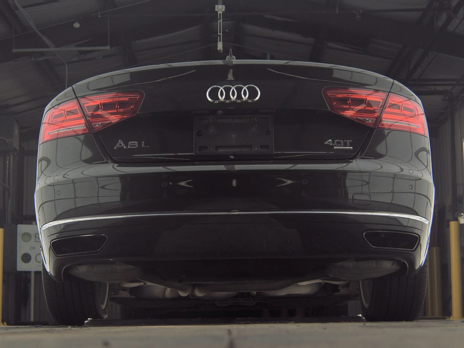 Audi A8  - изображение 6