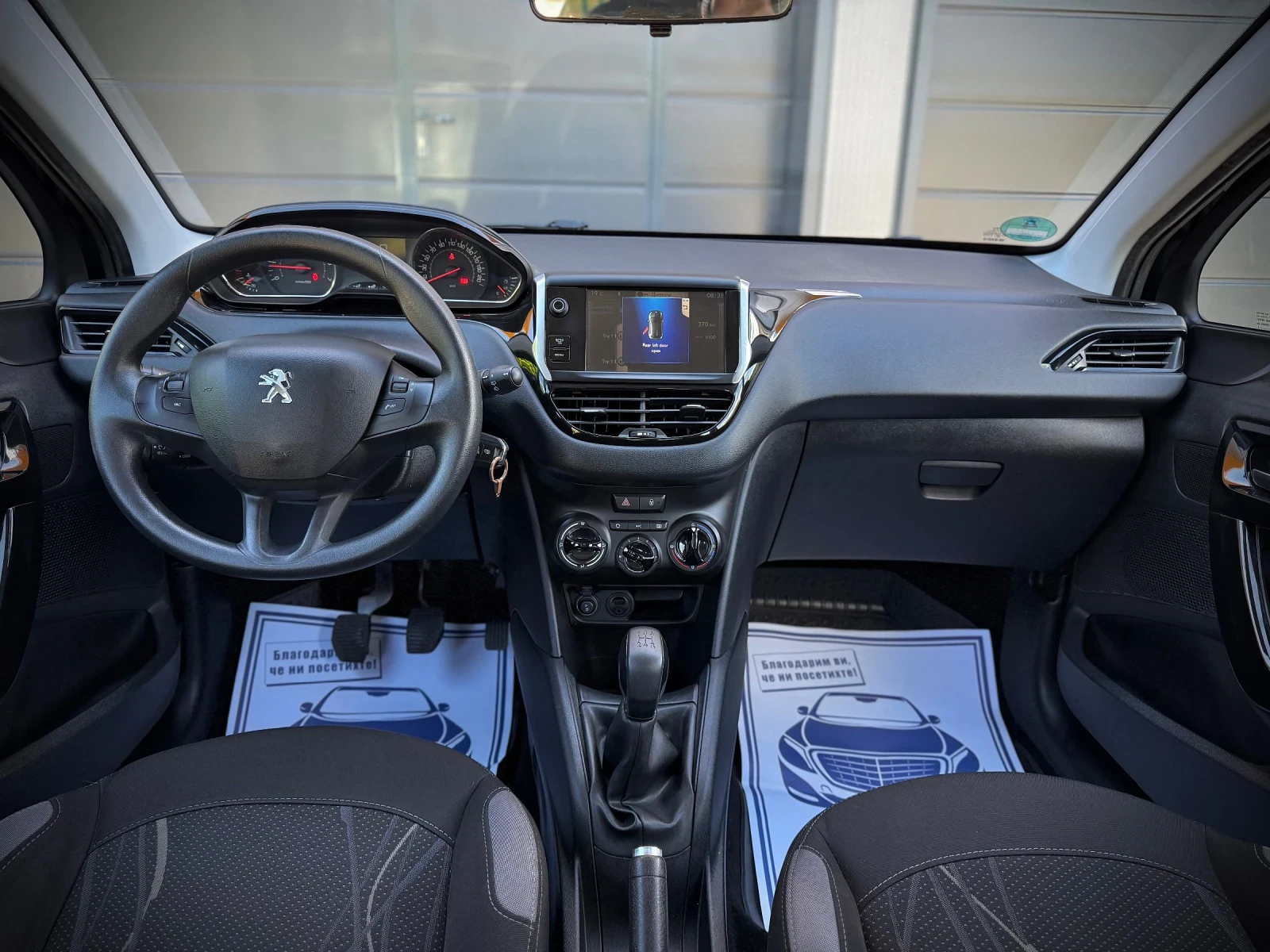 Peugeot 208 1.2i * NAVI* Сервизна История*  - изображение 8
