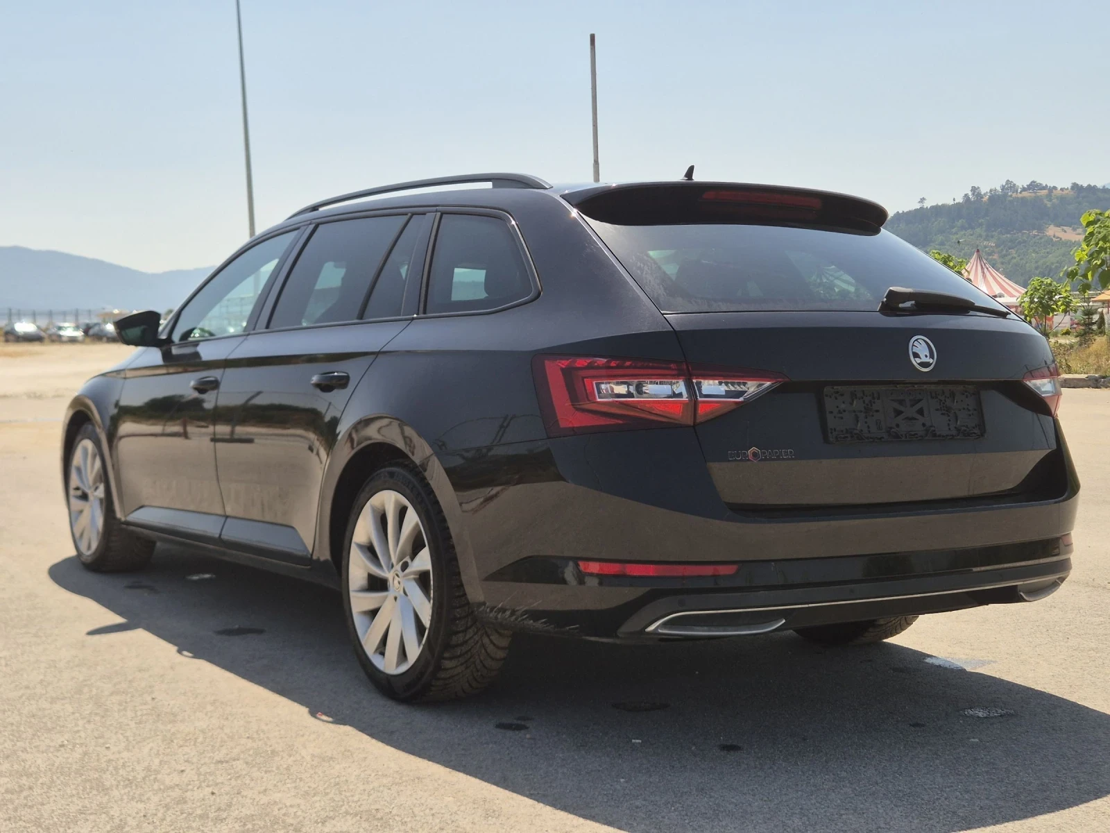 Skoda Superb 2.0 - изображение 4