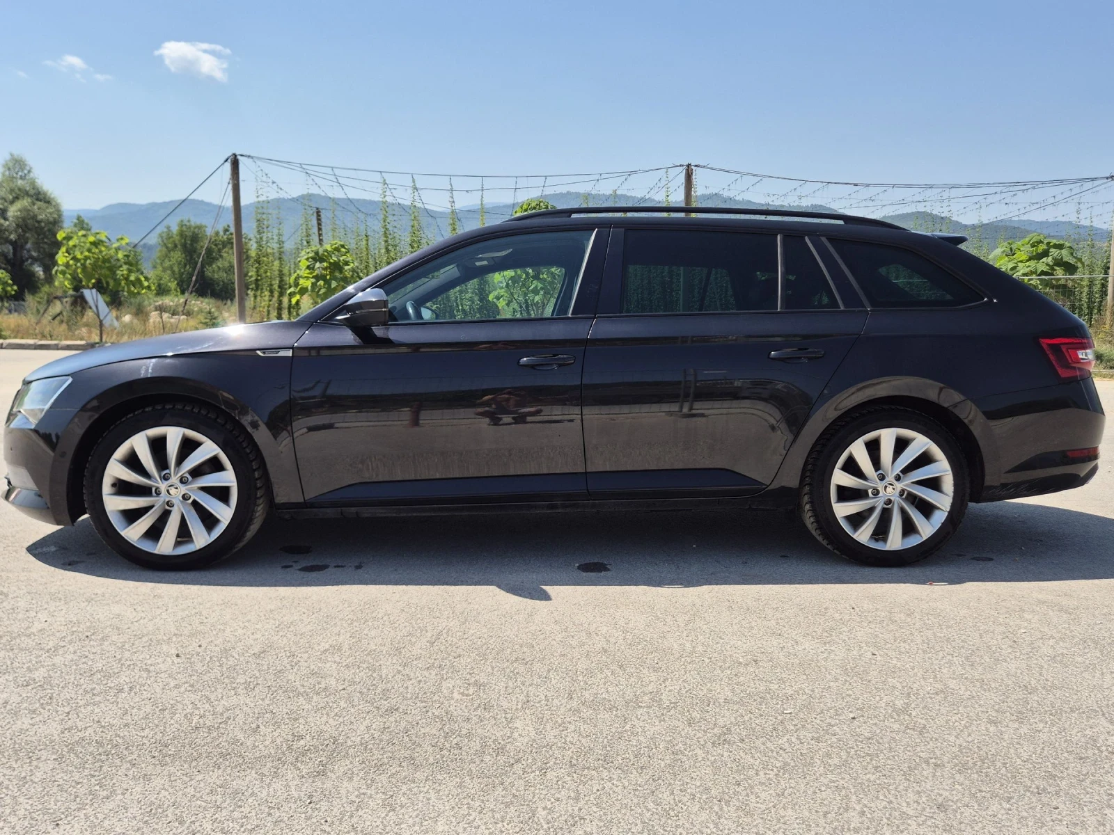 Skoda Superb 2.0 - изображение 2