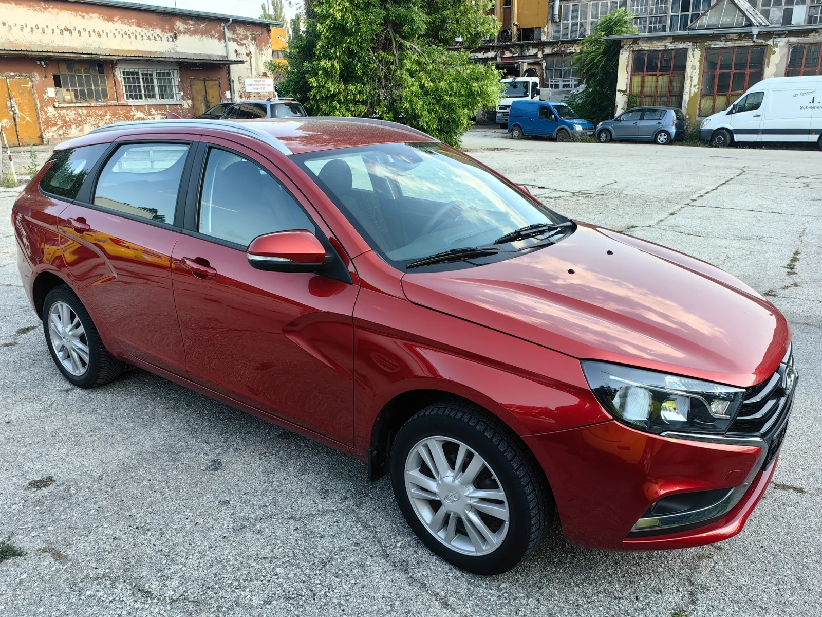Lada Vesta 1.6 Бензин 102 кс, Евро 6, Комби  - изображение 6