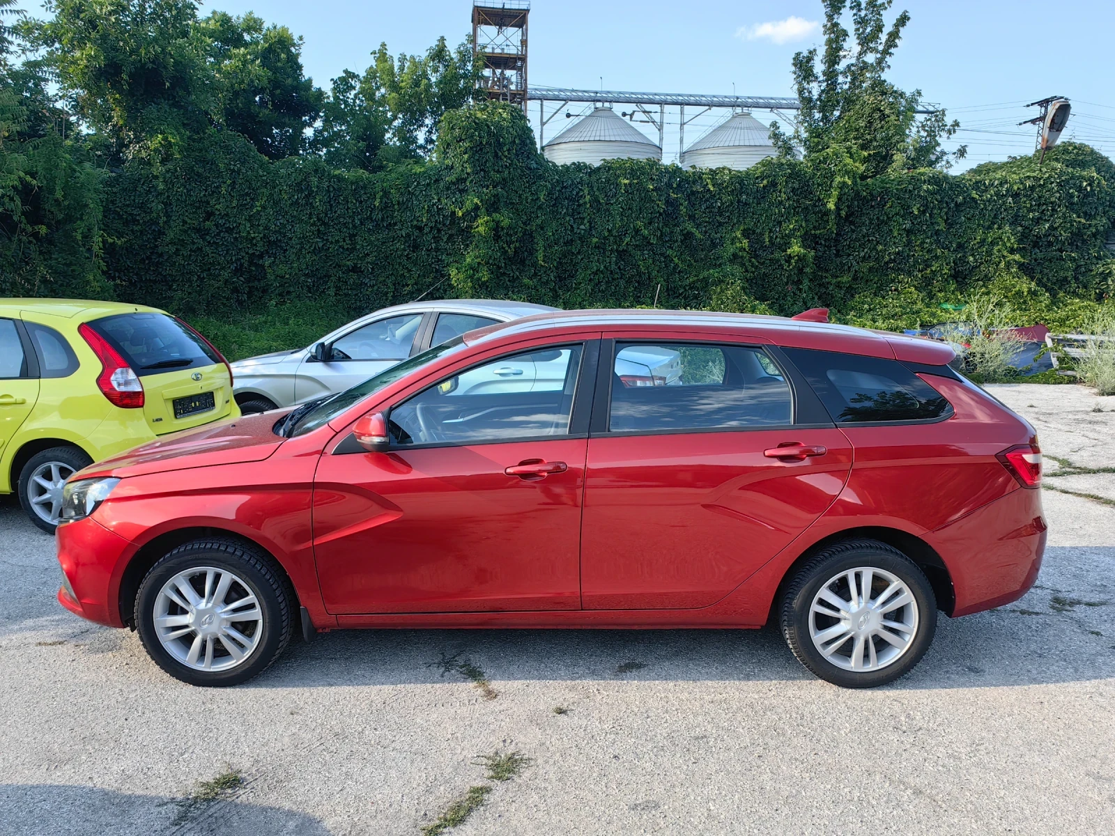 Lada Vesta 1.6 Бензин 102 кс, Евро 6, Комби  - изображение 3