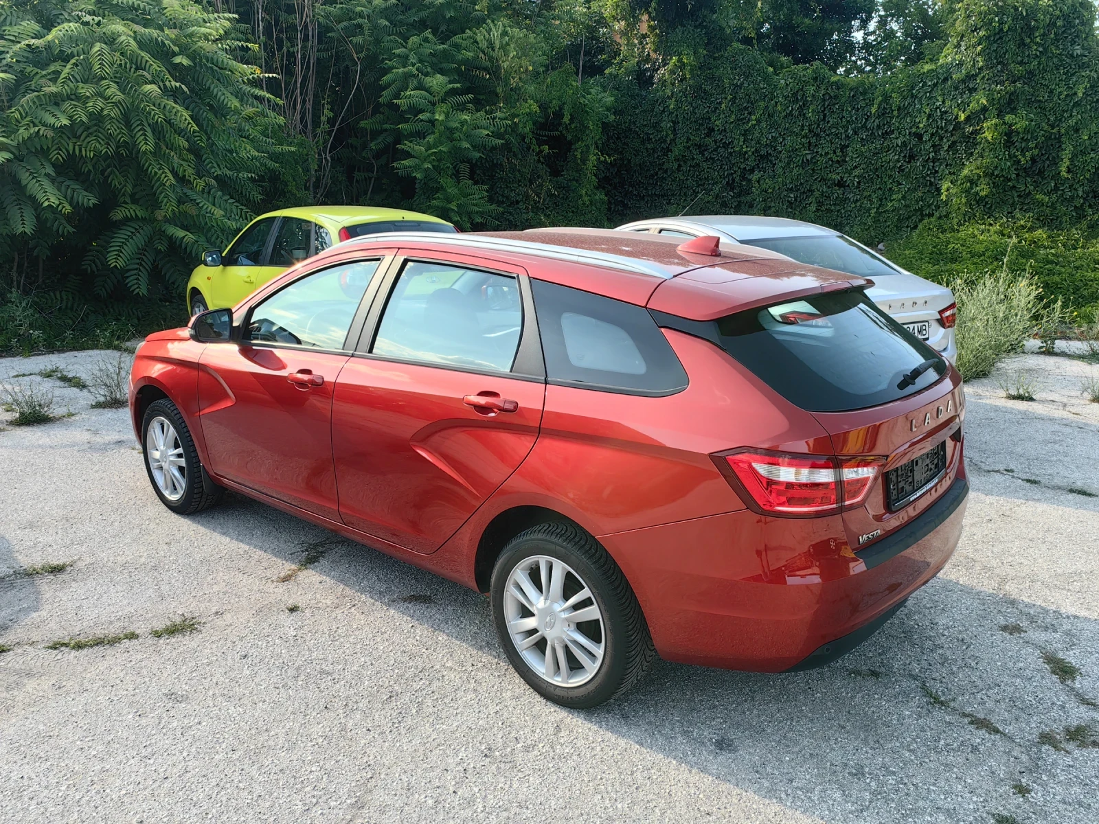 Lada Vesta 1.6 Бензин 102 кс, Евро 6, Комби  - изображение 4