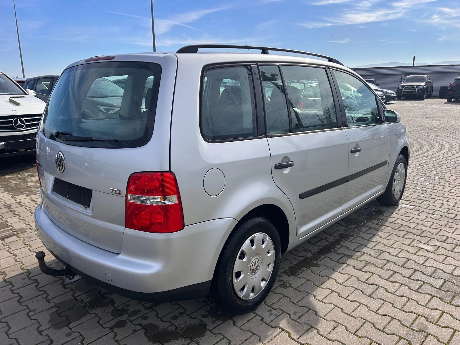 VW Touran 1.9TDI EURO 4 | Mobile.bg   6