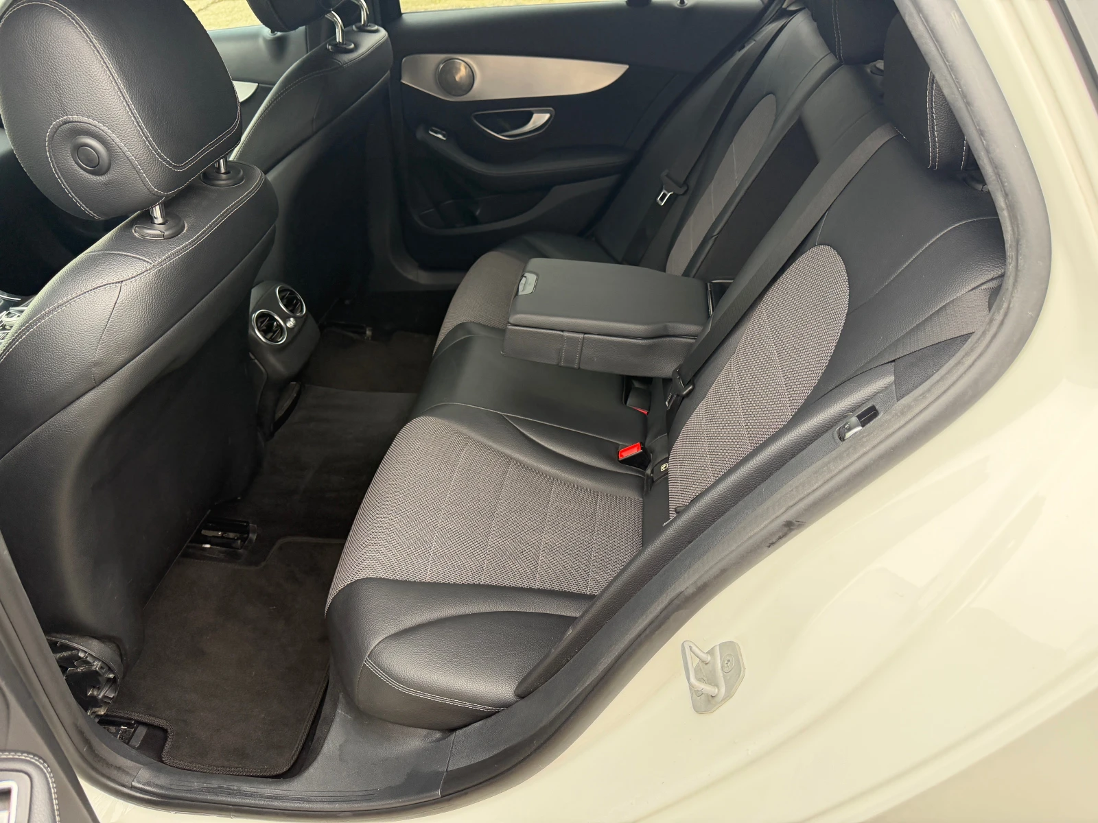 Mercedes-Benz C 220 4�4 AIR MATIC 170 ks | Mobile.bg � ����������� 12