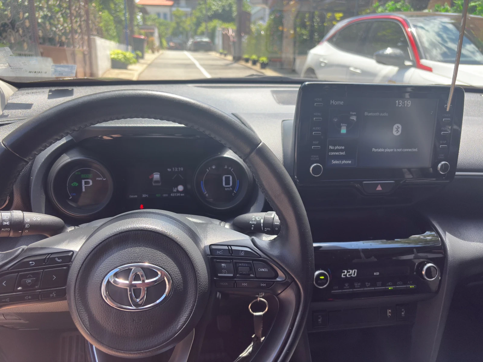 Toyota Yaris Cross, снимка 4 - Автомобили и джипове - 55206476
