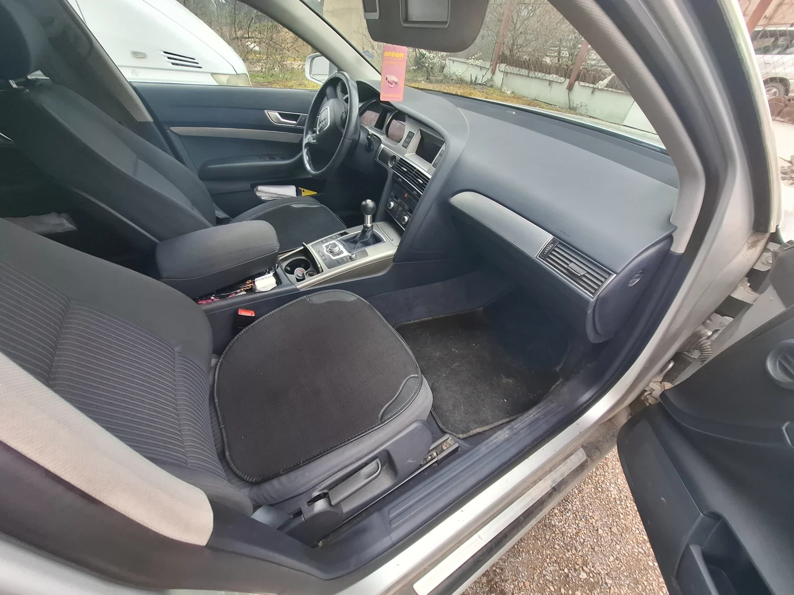 Audi A6 avant, снимка 6 - Автомобили и джипове - 54039977