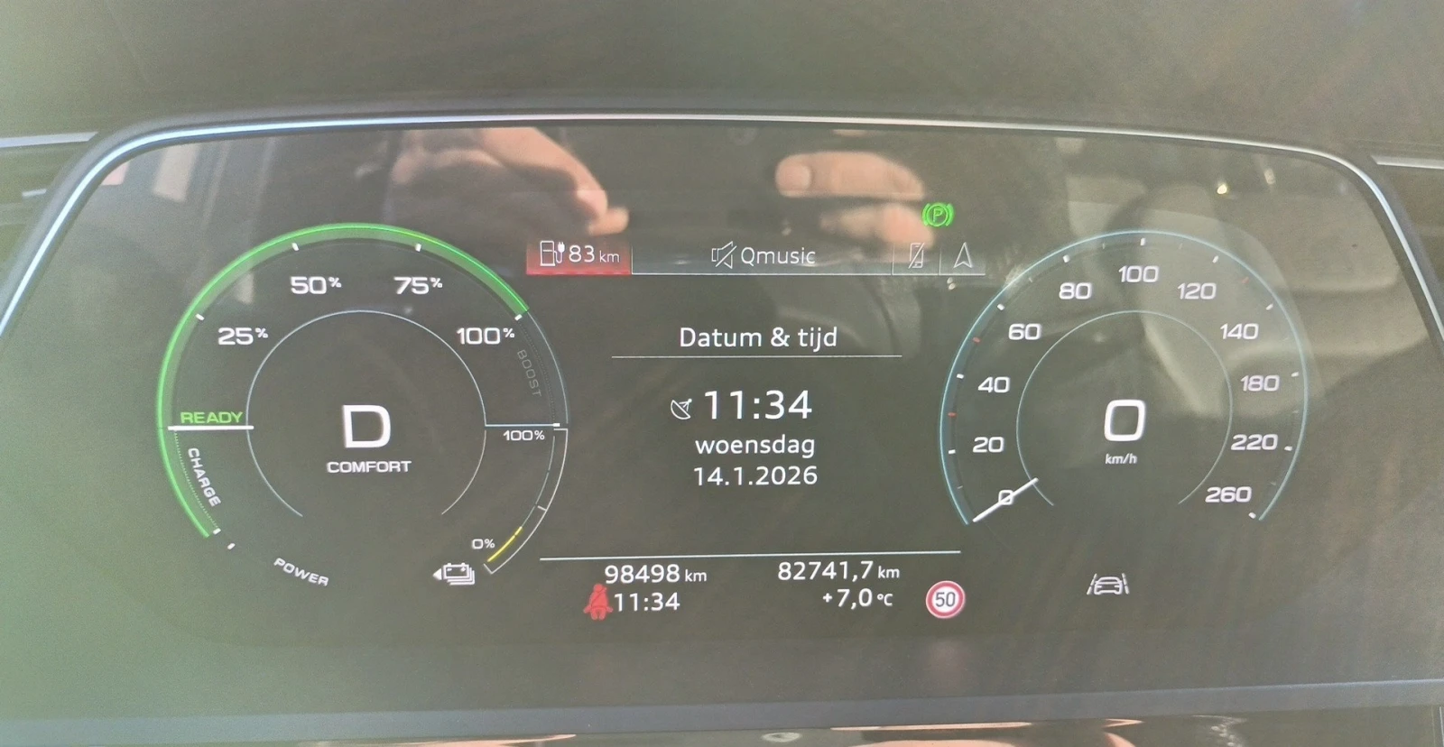 Audi E-Tron 55 ГАРАНЦИЯ QUATTRO 95KWH 408КС. ПАНОРАМА КАМЕРИ , снимка 8 - Автомобили и джипове - 54083364