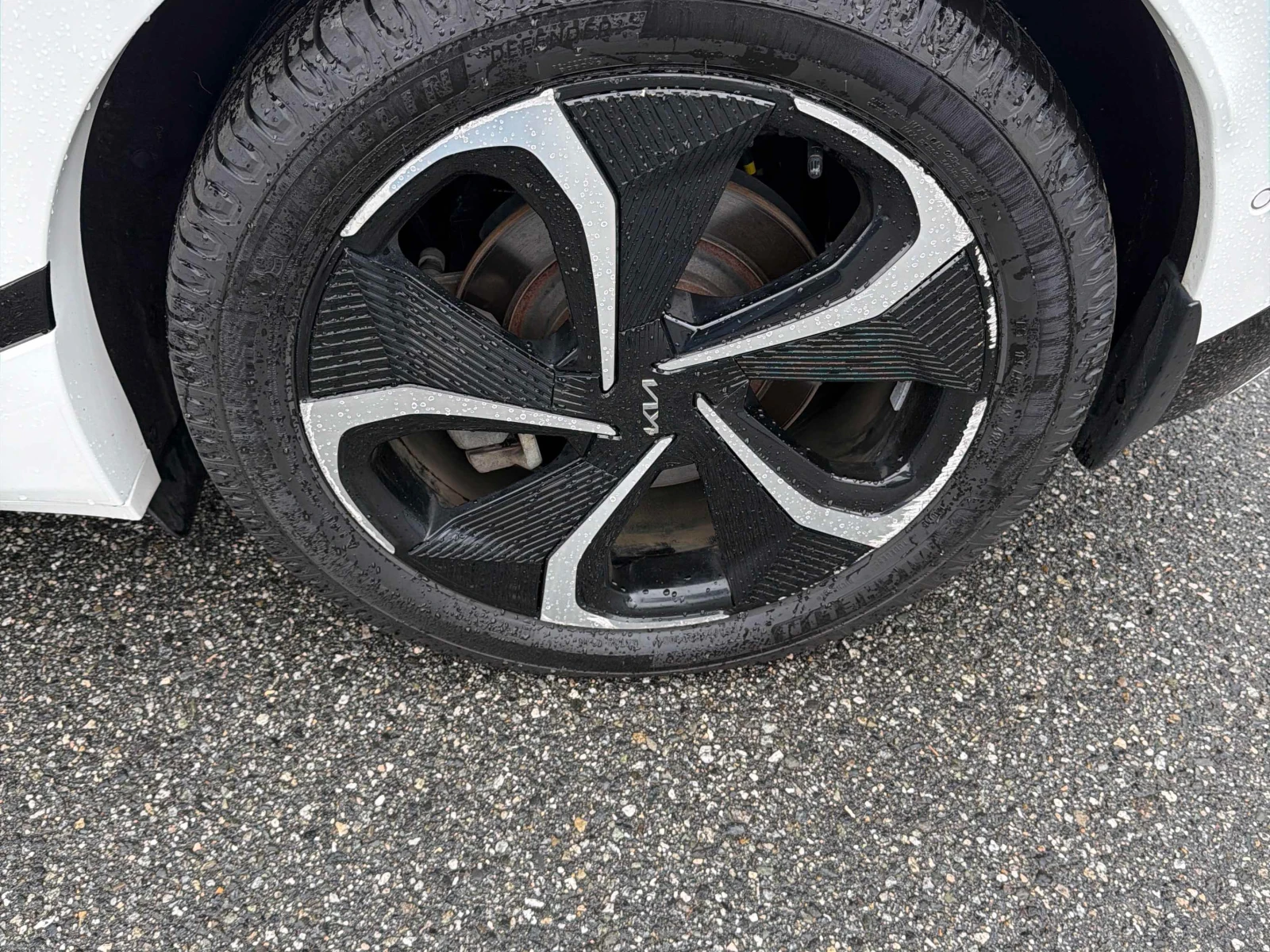 Kia EV6 LONG RANGE W/GT-LINE PKG 2* Pano* 360view* Обдухва, снимка 6 - Автомобили и джипове - 54219582