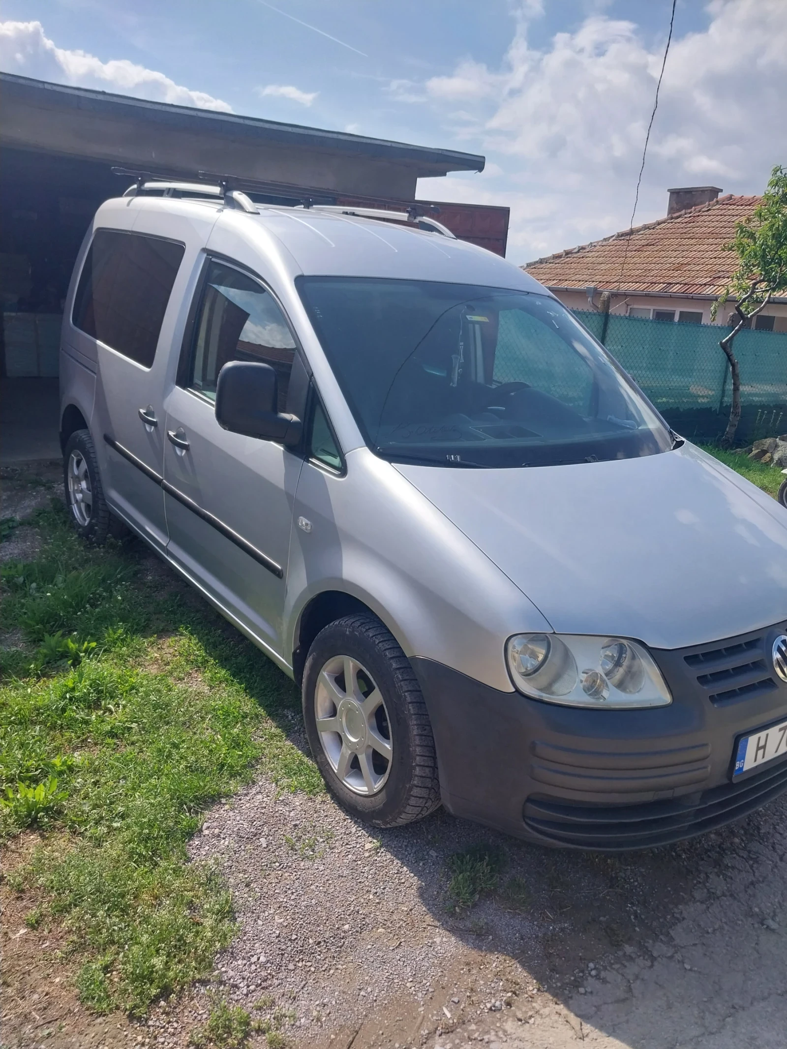VW Caddy, снимка 5 - Автомобили и джипове - 54652850