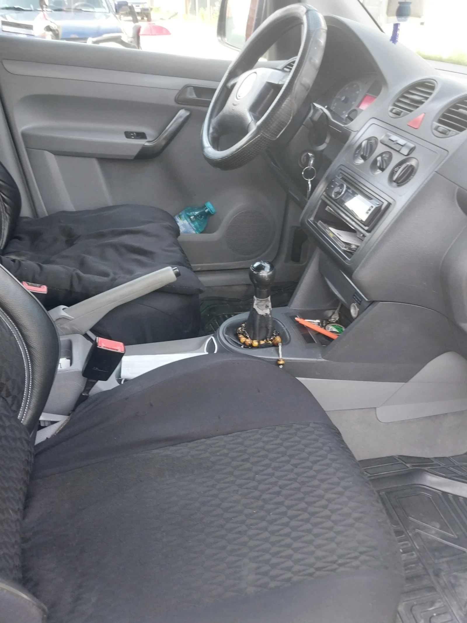 VW Caddy, снимка 8 - Автомобили и джипове - 54652850