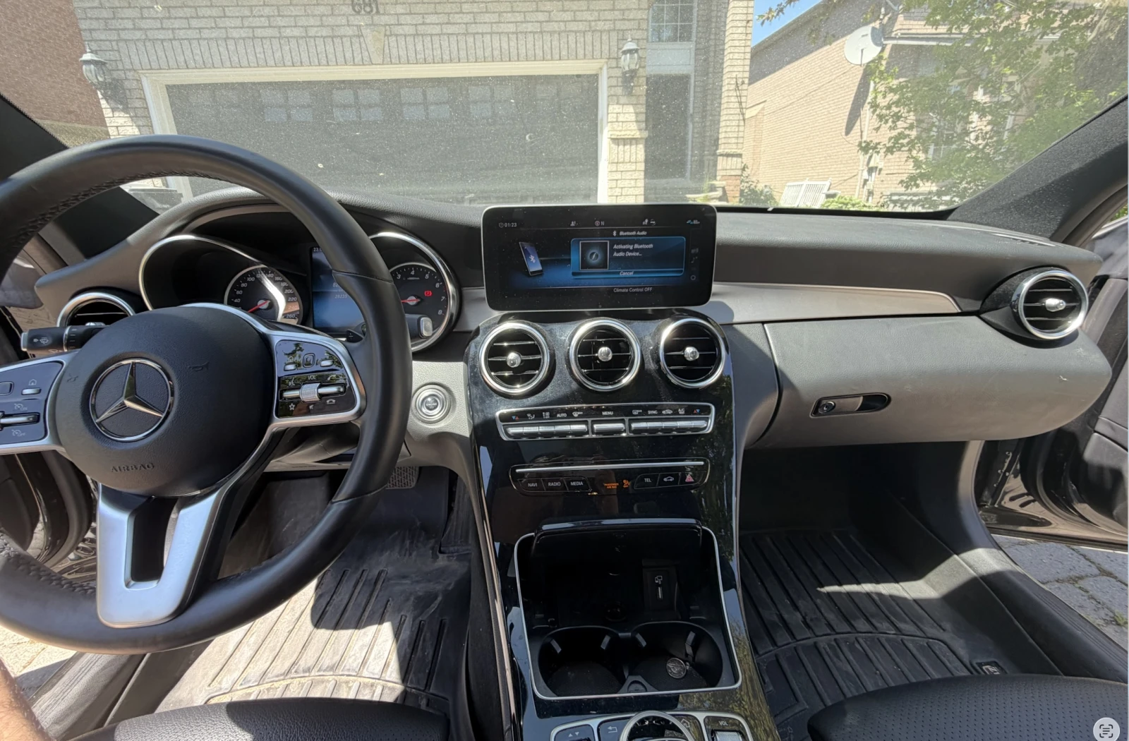 Mercedes-Benz C 300 ПАНОРАМА * Keyless * CARFAX * АВТО КРЕДИТ * , снимка 12 - Автомобили и джипове - 54767807