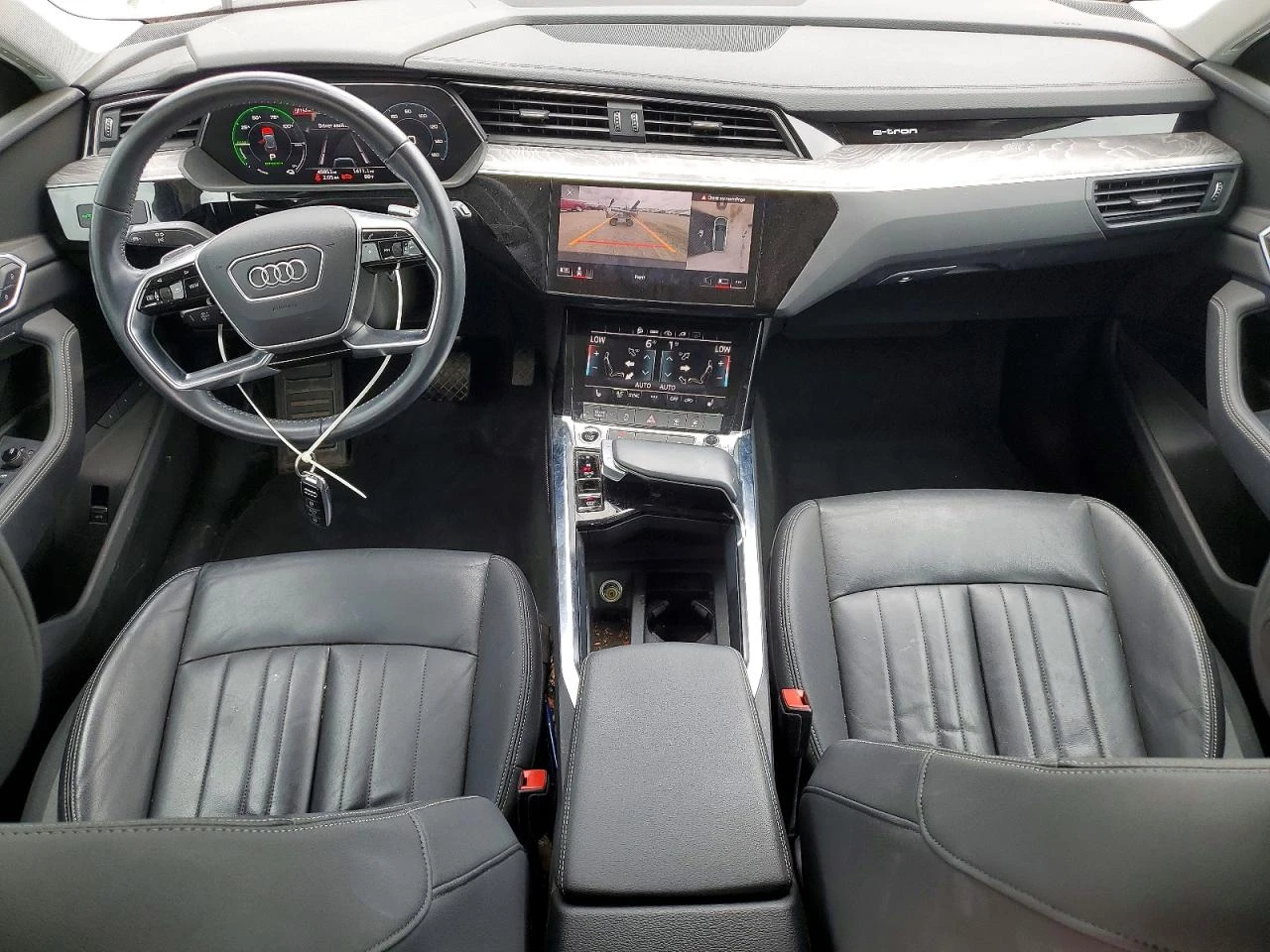 Audi E-Tron Premium, снимка 8 - Автомобили и джипове - 55534804