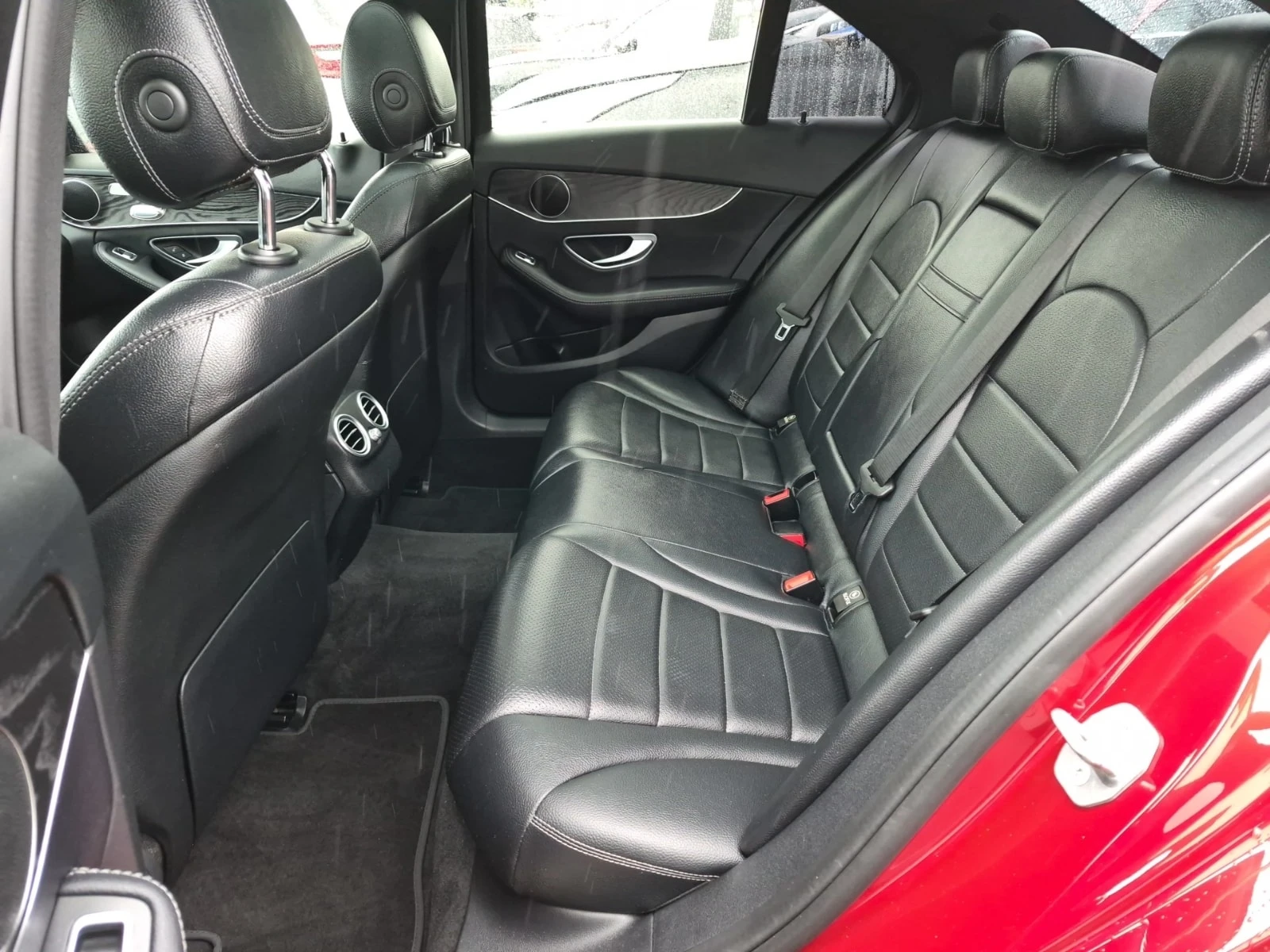Mercedes-Benz C 300 * CARFAX * 2 КЛЮЧА * АМГ ПАКЕТ * ПАНОРАМА, снимка 12 - Автомобили и джипове - 55898586