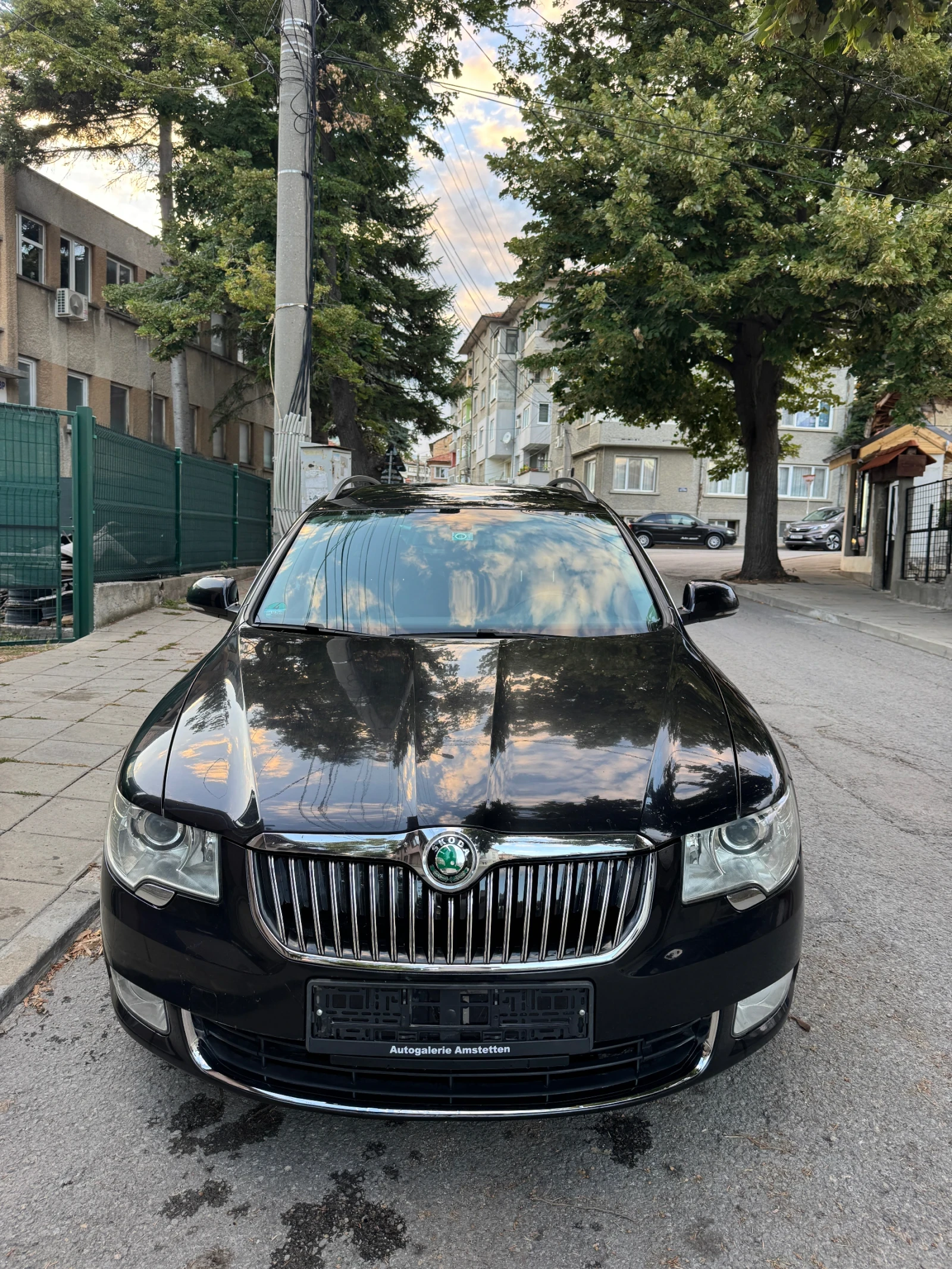 Skoda Superb 2.0 TDI , снимка 2 - Автомобили и джипове - 56075444