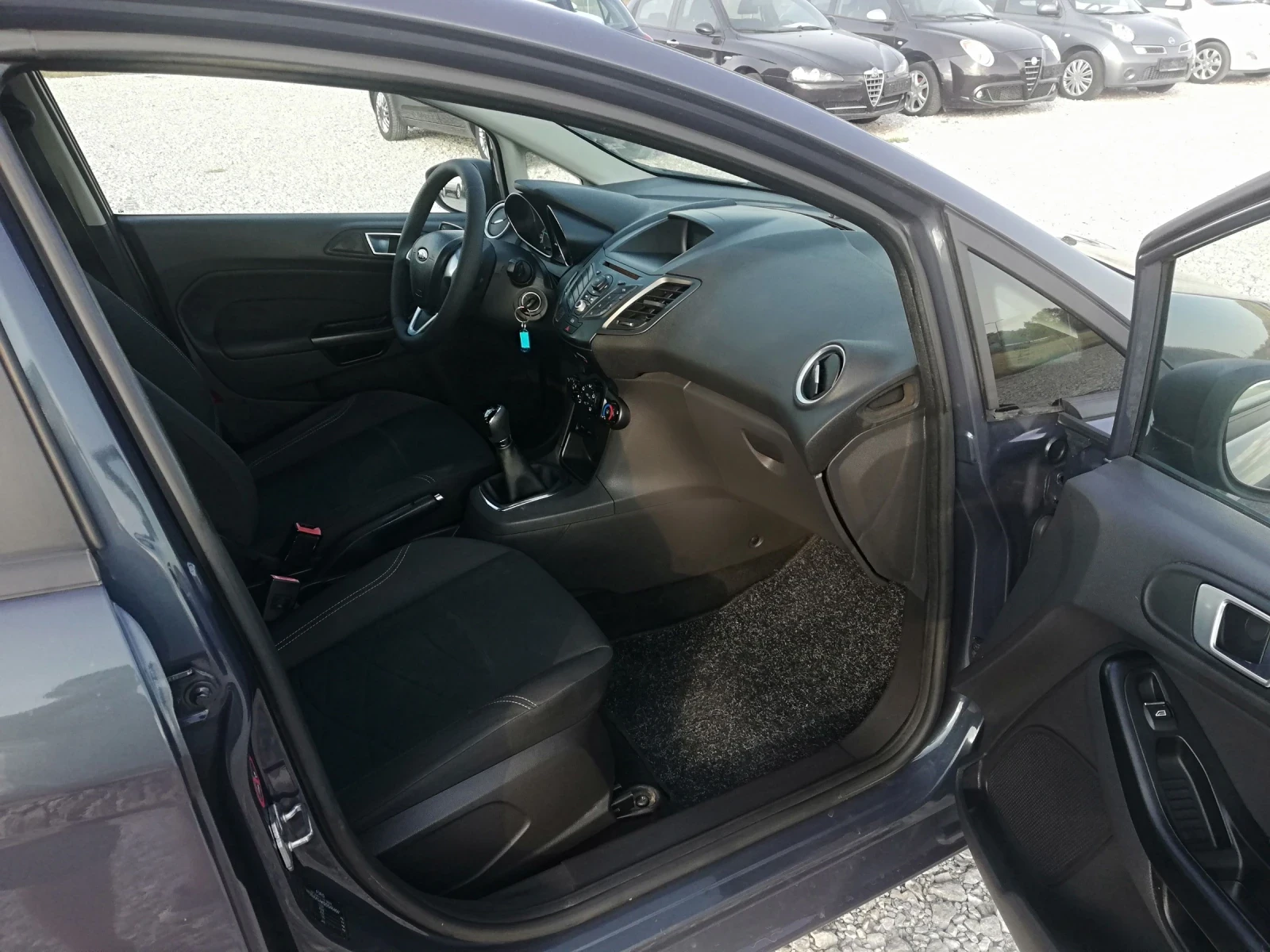 Ford Fiesta 1.2i kli italia, снимка 13 - Автомобили и джипове - 56136285