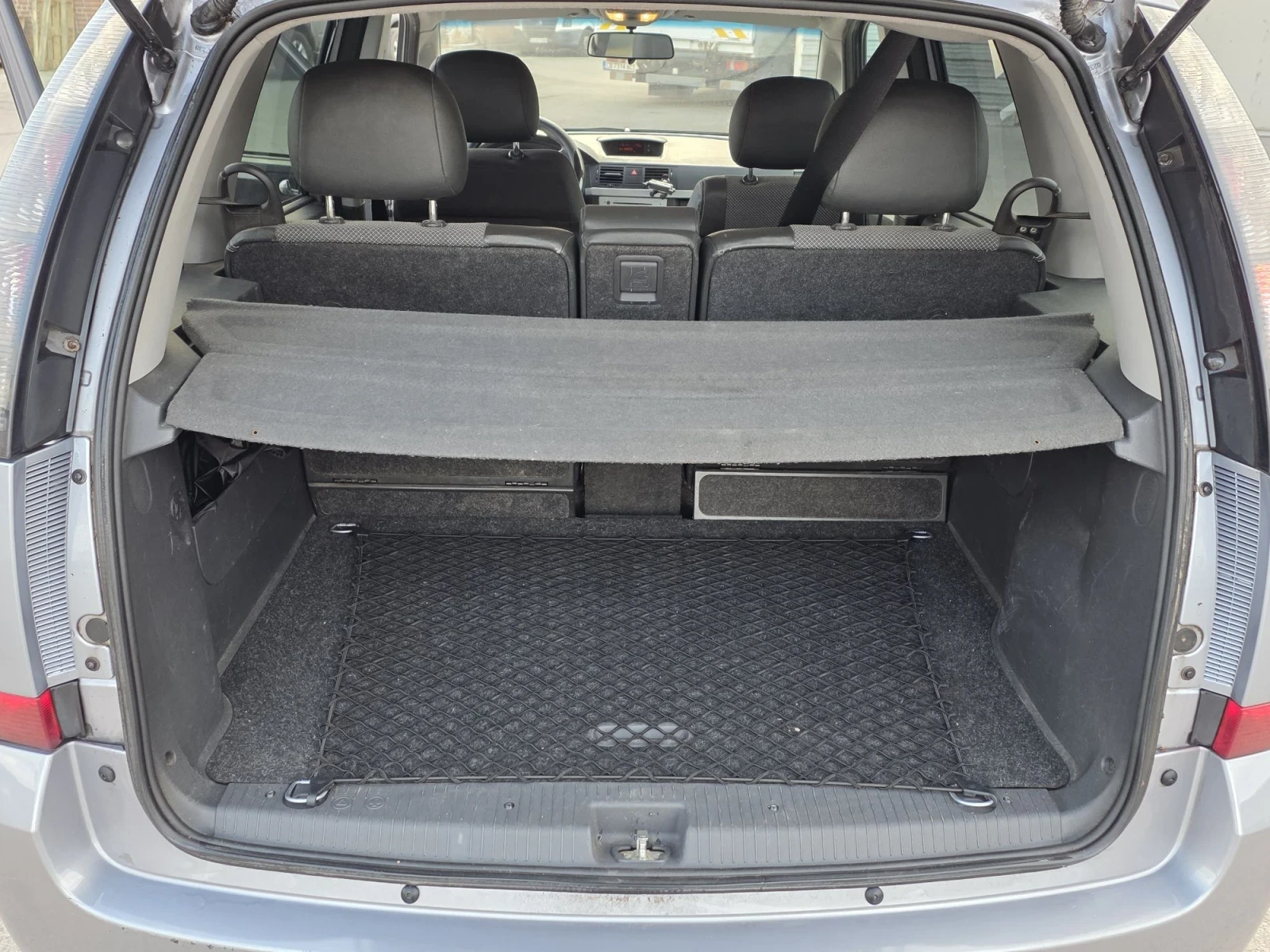 Opel Meriva 1.4i 16V, снимка 11 - Автомобили и джипове - 56509751