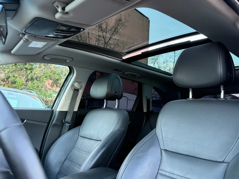 Kia Sorento 2.2 CRDI AWD PLATINUM EDITION ВСИЧКИ ЕКСТРИ, снимка 9 - Автомобили и джипове - 52426191