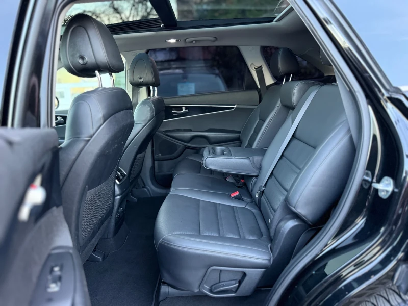 Kia Sorento 2.2 CRDI AWD PLATINUM EDITION ВСИЧКИ ЕКСТРИ, снимка 10 - Автомобили и джипове - 52426191