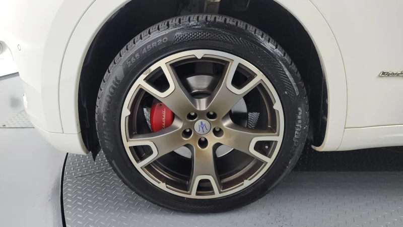 Maserati Levante 3.0d AWD GranSport, снимка 5 - Автомобили и джипове - 52455080