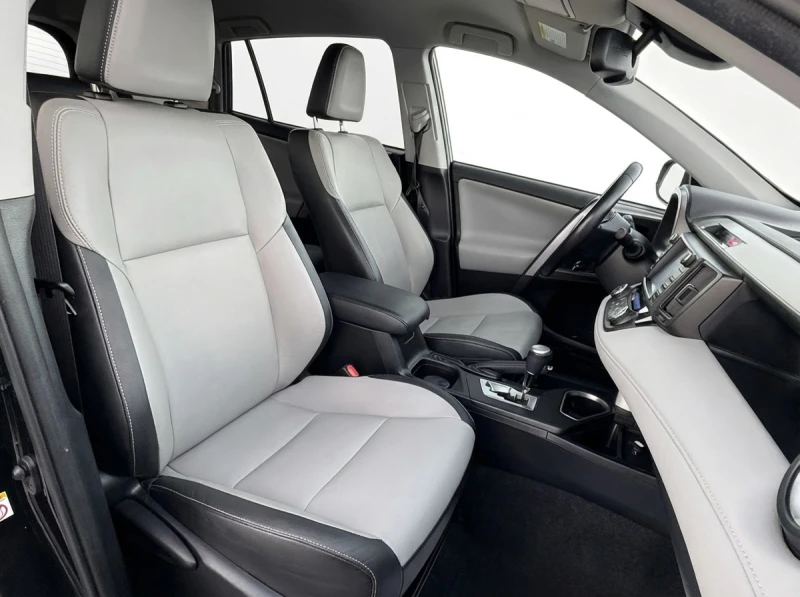 Toyota Rav4, снимка 12 - Автомобили и джипове - 52904790