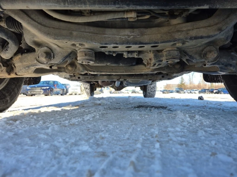 Toyota Tundra * SR5 CREW CAB SHORT BED * CARFAX * , снимка 17 - Автомобили и джипове - 53303821