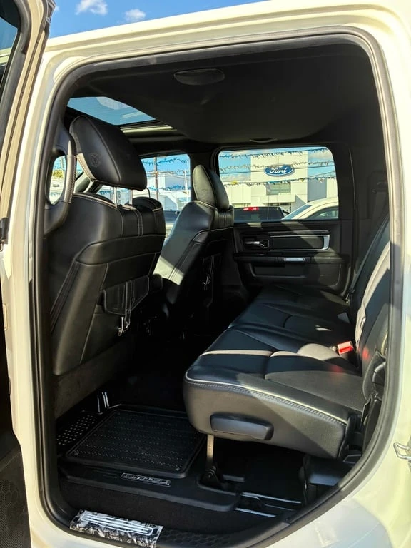 Dodge RAM 2500 * Limited * CARFAX * БЕЗ ПЪРВОНАЧАЛНА ВНОСКА, снимка 12 - Автомобили и джипове - 52700229