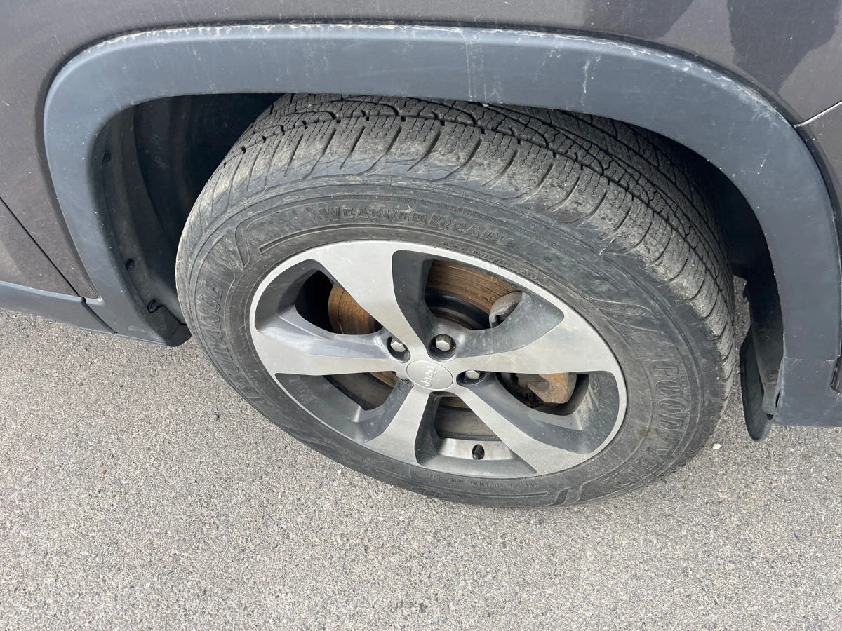 Jeep Cherokee CARFAX* АВТОФИНАНСИРАНЕ* БЕЗ ПЪРВОНАЧАЛНА ВНОСКА*  - изображение 6
