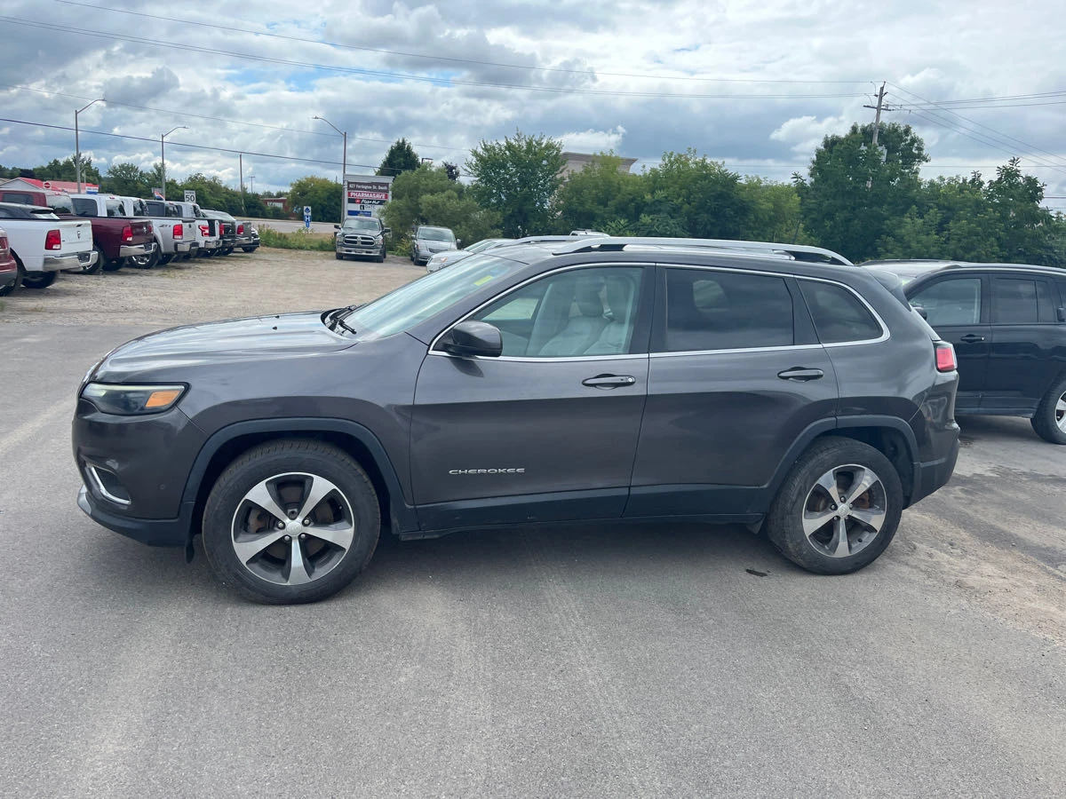 Jeep Cherokee CARFAX* АВТОФИНАНСИРАНЕ* БЕЗ ПЪРВОНАЧАЛНА ВНОСКА*  - изображение 3