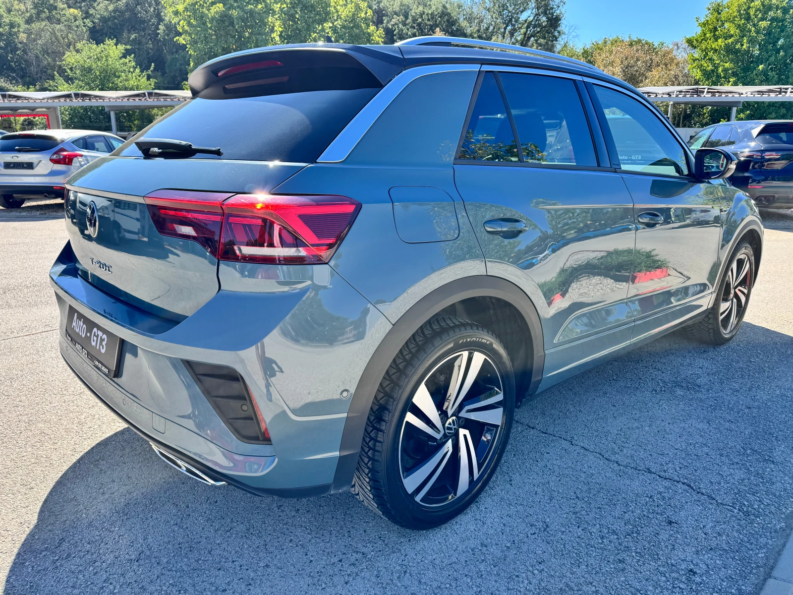 VW T-Roc 1.5i 150k.с R-line 7ск.FACE Обслужен във VW  - изображение 4
