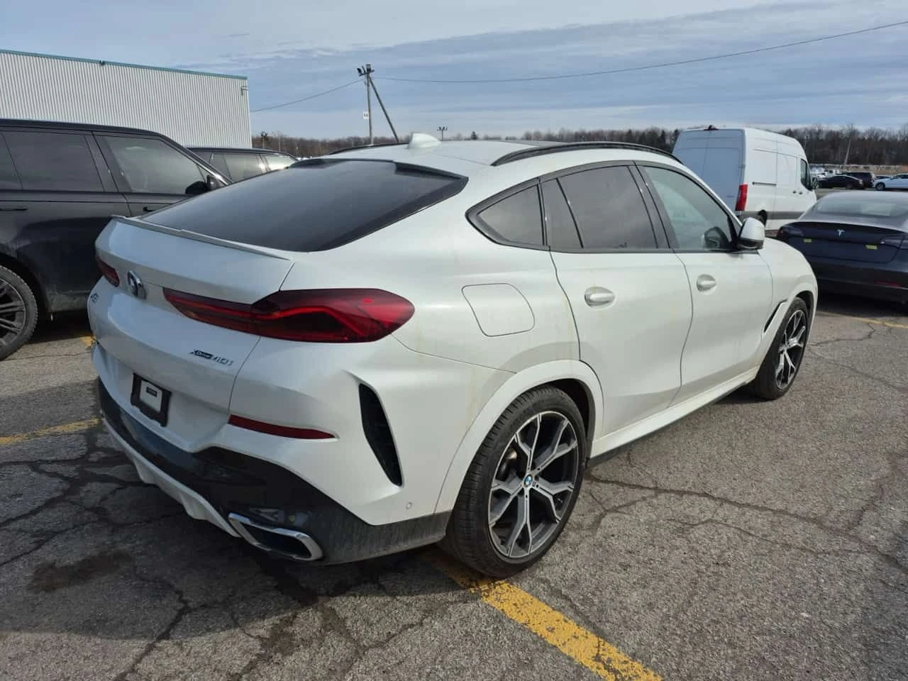 BMW X6 XDRIVE40I | МАСАЖ | PANO | H/K | HUD | KEYLESS СКА, снимка 3 - Автомобили и джипове - 53928105