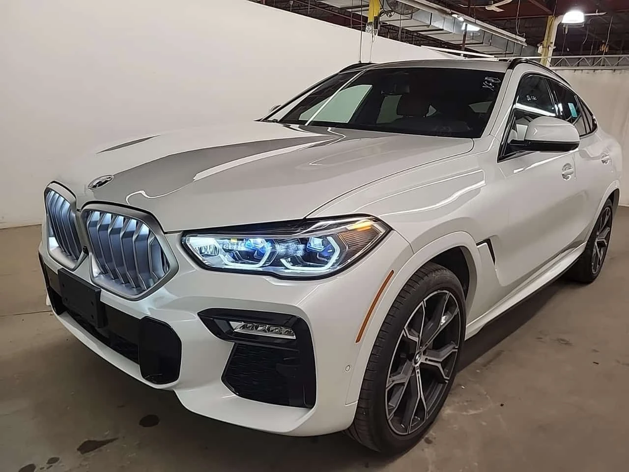 BMW X6 XDRIVE40I | МАСАЖ | PANO | H/K | HUD | KEYLESS СКА
