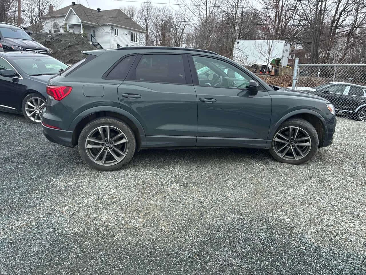 Audi Q3 * 45 TFSI quattro * ГЛАВНО ПРЕДСТАВИТЕЛСТВО* , снимка 4 - Автомобили и джипове - 54227841