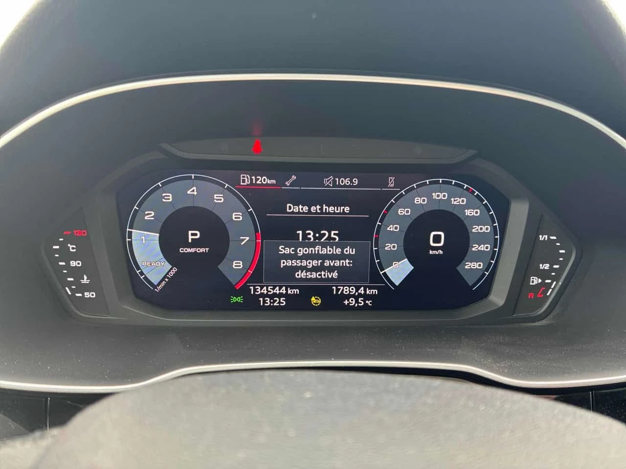 Audi Q3 * 45 TFSI quattro * ГЛАВНО ПРЕДСТАВИТЕЛСТВО* , снимка 8 - Автомобили и джипове - 54227841