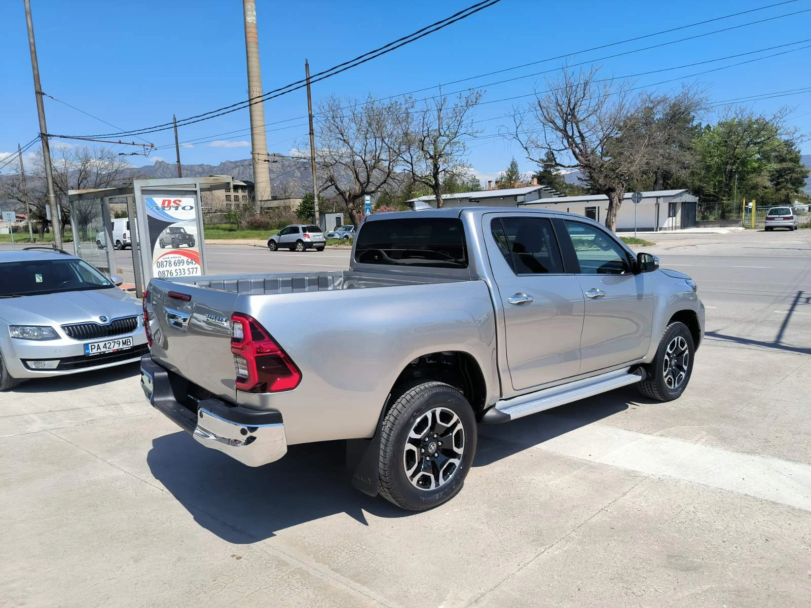 Toyota Hilux 2.4d-400km-Nova-Navi-4x4-Kamera-Keyless-Euro-6E | Mobile.bg � ����������� 5