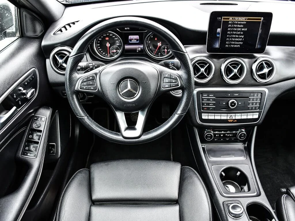 Mercedes-Benz GLA 250 45 000 км * 4MATIC * 360 * ПОДГРЕВ * , снимка 8 - Автомобили и джипове - 54479619