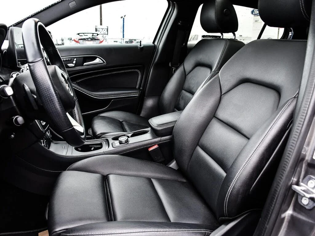 Mercedes-Benz GLA 250 45 000 км * 4MATIC * 360 * ПОДГРЕВ * , снимка 11 - Автомобили и джипове - 54479619