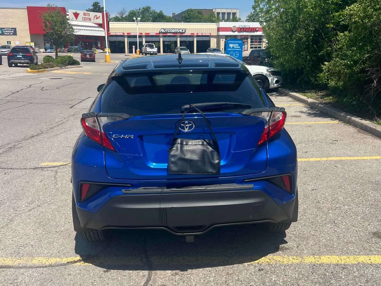 Toyota C-HR * FWD * АВТОКРЕДИТ БЕЗ ПЪРВОНАЧАЛНА ВНОСКА* , снимка 4 - Автомобили и джипове - 54736208