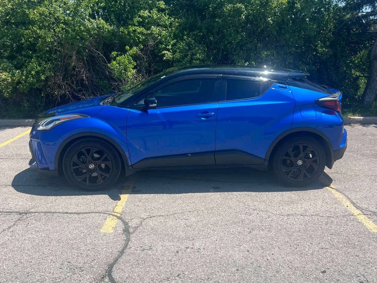 Toyota C-HR * FWD * АВТОКРЕДИТ БЕЗ ПЪРВОНАЧАЛНА ВНОСКА* , снимка 2 - Автомобили и джипове - 54736208