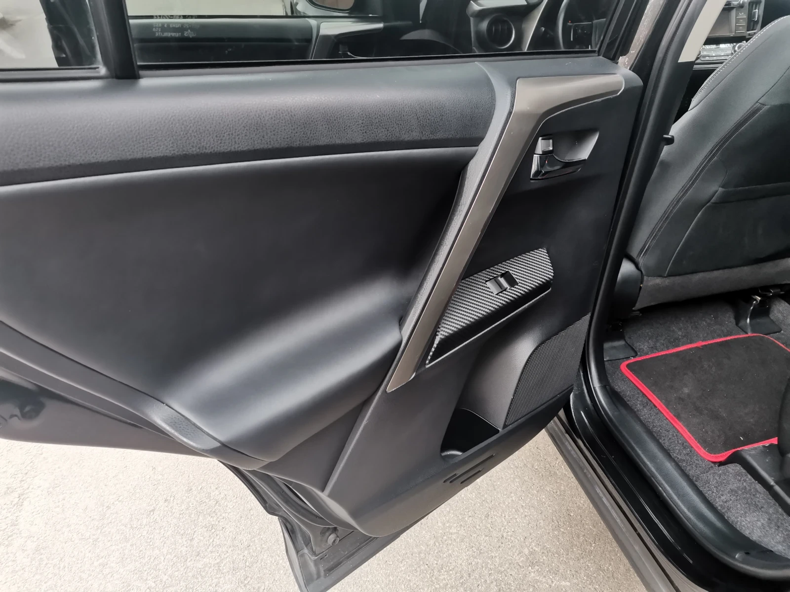 Toyota Rav4 RAV4 DCAT2.2/Швейцария , снимка 6 - Автомобили и джипове - 55607607