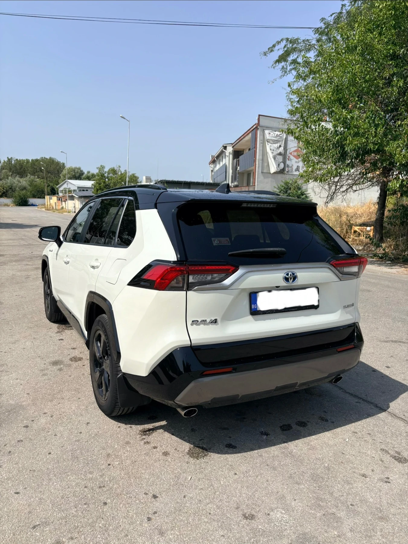 Toyota Rav4 Hybrid e-CVT, снимка 4 - Автомобили и джипове - 55873399