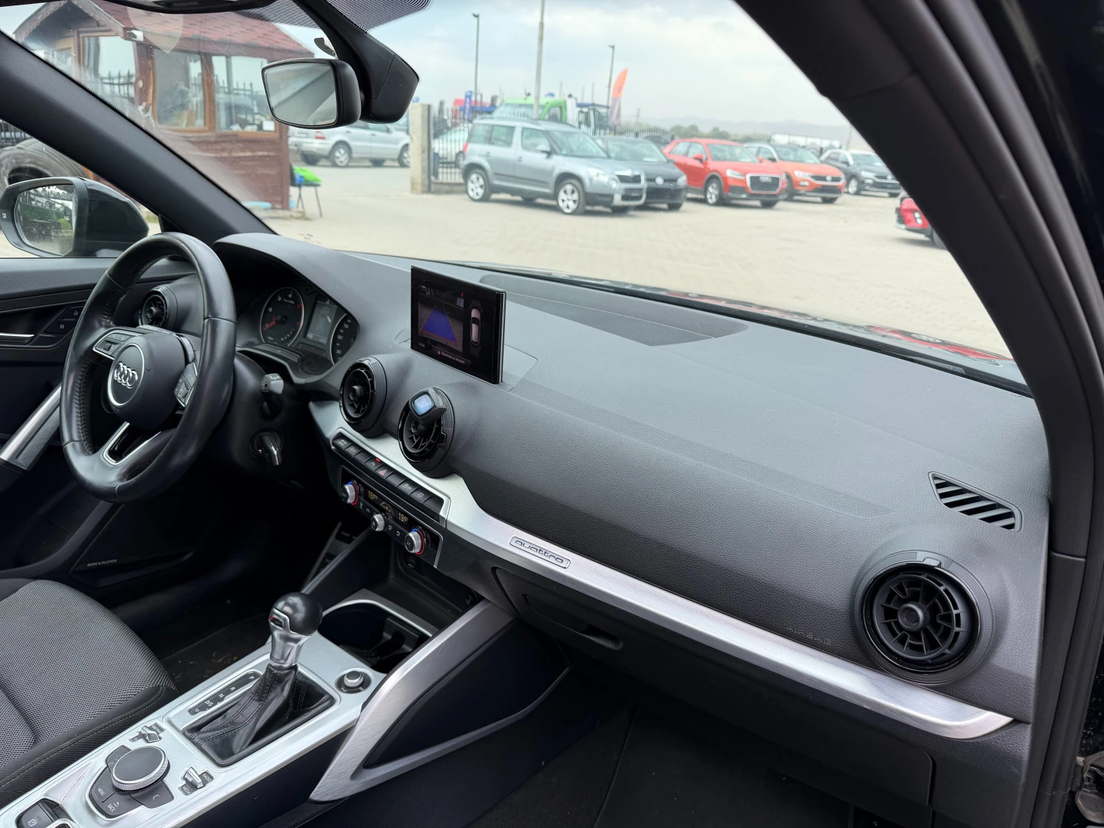 Audi Q2 2.0TDI QUATTRO AVTOMAT/NAVI/PANORAMA/KAMERA EURO 6, снимка 10 - Автомобили и джипове - 56166307
