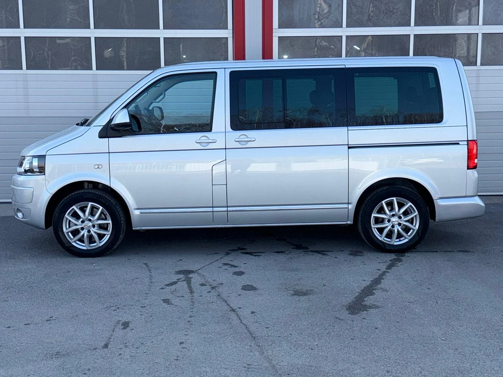 VW Multivan 2.0TDI AUTOMATIK DSG NAVI 7-������ EVRO 5A  | Mobile.bg � ����������� 4